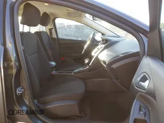 2016 Ford Focus SE with VIN 1FADP3F2XGL207906, listed as a IAAI auction lot 42099203 with 95,527 mi miles. Bid and sale history available at carsss.com. Image 5.