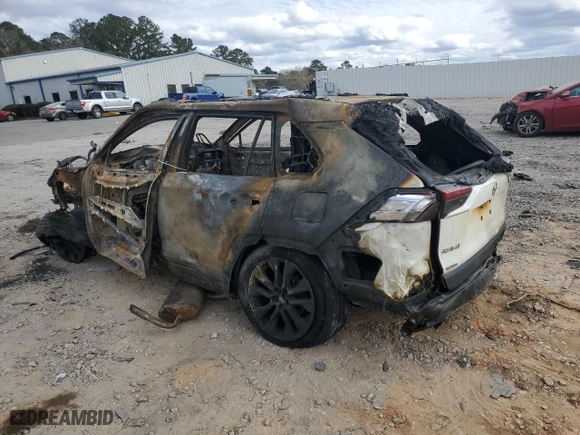 2022 Toyota RAV4 XLE Premium with VIN 2T3C1RFV4NW192009, listed as a Copart auction lot 48048675 with 0 mi miles and Salvage Title. Bid and sale history available at carsss.com. Image 2.