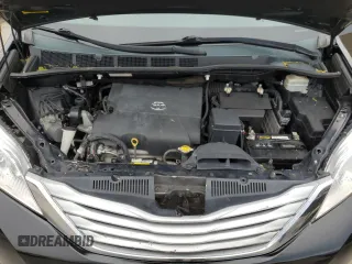 2015 Toyota Sienna XLE с VIN 5TDYK3DC6FS561960, выставлен на аукционе Copart как лот 59607355 с пробегом 110 593 миль миль и Списание • Salvage title. История ставок и продаж доступна на DreamBid. Изображение 12.