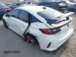 2023 Honda Civic Type R z VIN JHMFL5G44PX001921, wystawiony jako IAAI lot #42033169 z przebiegiem 18 913 mil mil oraz . Historia ofert i sprzedaży dostępna na DreamBid. Obrazek 3.