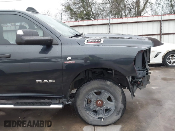 2021 Ram 2500 Tradesman with VIN 3C6UR5CL4MG697627, listed as a IAAI auction lot 41513283 with 105,628 mi miles. Bid and sale history available at carsss.com. Image 22.