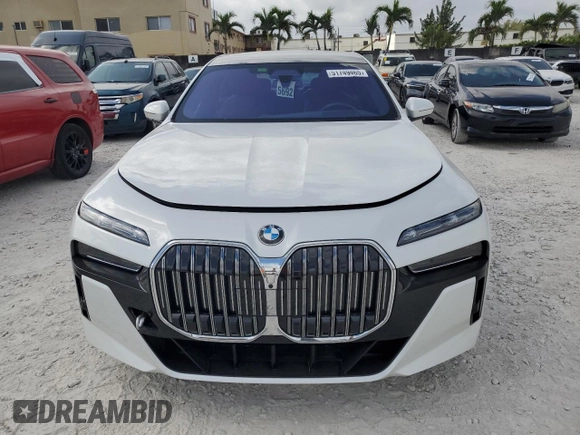 2023 BMW 7 Series 740i with VIN WBA23EH02PCM11374, listed as a Copart auction lot 51749465 with 23,838 mi miles and Non Repairable. Bid and sale history available at DreamBid. Image 5.