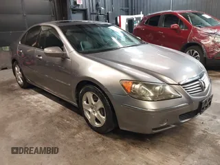 2006 Acura RL z VIN JH4KB165X6C009547, wystawiony jako IAAI lot #42073784 z przebiegiem 190 601 mil mil oraz . Historia ofert i sprzedaży dostępna na DreamBid. Obrazek 1.