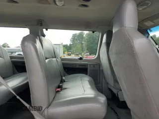 2013 Ford Econoline Passenger XL z VIN 1FBSS3BL4DDB08412, wystawiony jako Copart lot #63999845 z przebiegiem Nie podano mil oraz Czysty tytuł • Clean title. Historia ofert i sprzedaży dostępna na DreamBid. Obrazek 11.