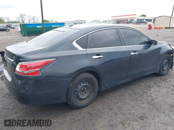 2015 Nissan Altima S z VIN 1N4AL3AP5FN335216, wystawiony jako IAAI lot #41942238 z przebiegiem 180 000 mil mil oraz . Historia ofert i sprzedaży dostępna na DreamBid. Obrazek 4.