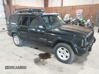2001 Jeep Cherokee Sport with VIN 1J4FF58S11L562933, listed as a IAAI auction lot 41944672 with 163,078 mi miles and . Bid and sale history available at DreamBid. Image 1.