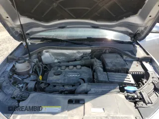 2018 Audi Q3 Premium z VIN WA1BCCFS3JR016890, wystawiony jako Copart lot #52594015 z przebiegiem 63 871 mil mil oraz Szkoda całkowita • Salvage title. Historia ofert i sprzedaży dostępna na DreamBid. Obrazek 12.