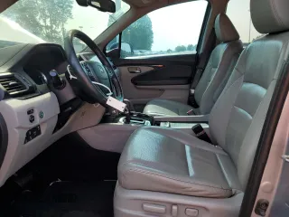 2018 Honda Ridgeline RTL-E with VIN 5FPYK3F77JB014975, listed as a Copart auction lot 59798125 with 124,361 mi miles and Clean title. Bid and sale history available at DreamBid. Image 7.