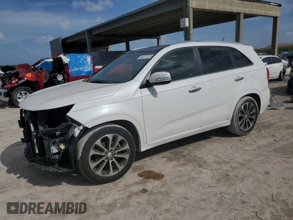 2014 Kia Sorento SX with VIN 5XYKW4A7XEG465798, listed as a Copart auction lot 69377074 with 63,379 mi miles and Salvage Title. Bid and sale history available at carsss.com. Image 1.