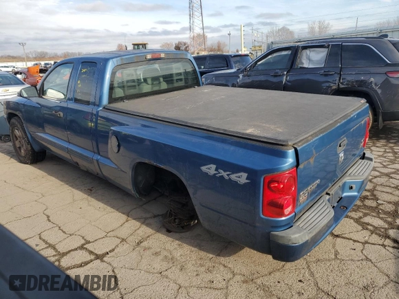 2005 Dodge Dakota SLT with VIN 1D7HW42N15S164120, listed as a Copart auction lot 84000074 with 107,087 mi miles and Non Repairable. Bid and sale history available at DreamBid. Image 2.