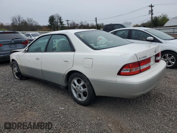 2001 Lexus ES 300 with VIN JT8BF28G215104142, listed as a Copart auction lot 52108405 with 171,766 mi miles and Salvage Title. Bid and sale history available at carsss.com. Image 2.