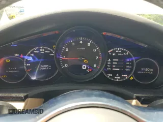 2019 Porsche Cayenne z VIN WP1AA2AY7KDA08432, wystawiony jako Copart lot #61442185 z przebiegiem 34 185 mil mil oraz Szkoda całkowita • Salvage title. Historia ofert i sprzedaży dostępna na DreamBid. Obrazek 9.