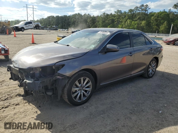 2017 Toyota Camry XLE with VIN 4T1BF1FK4HU630190, listed as a Copart auction lot 52906035 with 180,407 mi miles and Salvage Title. Bid and sale history available at DreamBid. Image 1.