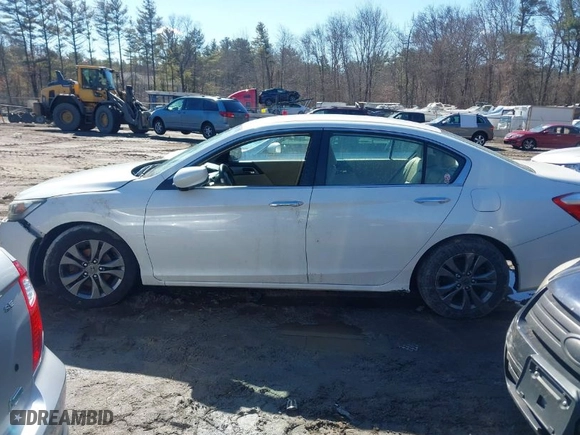 2015 Honda Accord Sedan LX with VIN 1HGCR2F37FA055744, listed as a IAAI auction lot 41677890 with 100,165 mi miles. Bid and sale history available at carsss.com. Image 14.