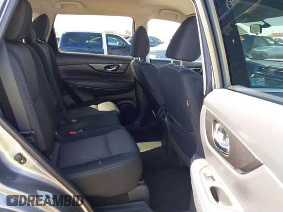 2018 Nissan Rogue SV with VIN KNMAT2MVXJP555608, listed as a IAAI auction lot 41980026 with 127,909 mi miles and . Bid and sale history available at carsss.com. Image 12.