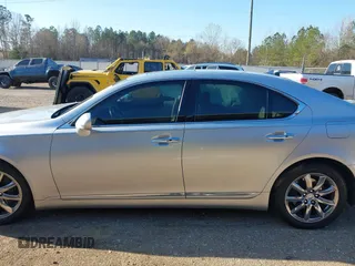 2008 Lexus LS 460 with VIN JTHBL46F985055711, listed as a IAAI auction lot 41771863 with 163,741 mi miles and . Bid and sale history available at DreamBid. Image 15.