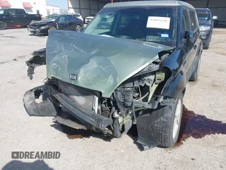 2013 Kia Soul with VIN KNDJT2A50D7503638, listed as a IAAI auction lot 41852148 with 103,489 mi miles. Bid and sale history available at carsss.com. Image 6.