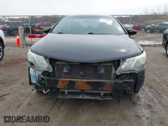2013 Toyota Camry L with VIN 4T1BF1FK4DU249482, listed as a IAAI auction lot 42010901 with 196,121 mi miles. Bid and sale history available at carsss.com. Image 6.