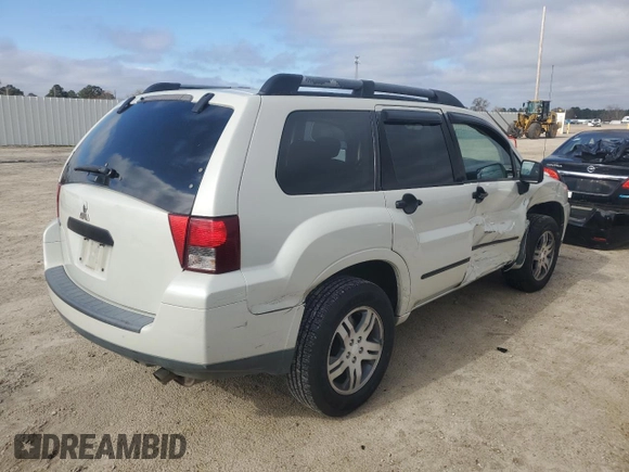 2006 Mitsubishi Endeavor XLS with VIN 4A4MM31S96E069653, listed as a Copart auction lot 85291214 with 127,041 mi miles and Salvage Title. Bid and sale history available at carsss.com. Image 3.