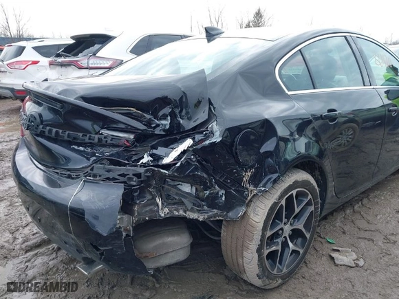 2017 Buick Regal Sport Touring with VIN 2G4GL5EX7H9120559, listed as a IAAI auction lot 41686470 with 110,841 mi miles. Bid and sale history available at carsss.com. Image 6.