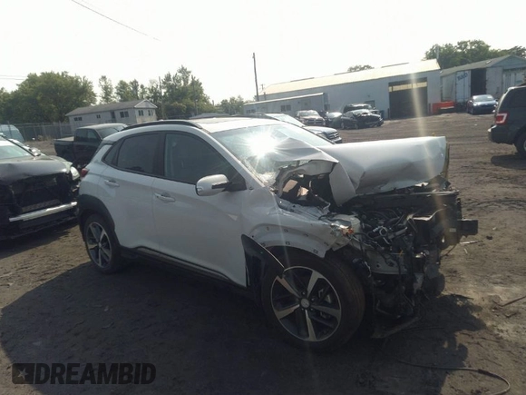 2021 Hyundai Kona Ultimate with VIN KM8K5CA57MU610302, listed as a IAAI auction lot 36878990 with 5,985 mi miles. Bid and sale history available at carsss.com. Image 1.