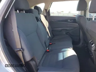 2019 Kia Sorento S V6 with VIN 5XYPG4A56KG511897, listed as a Copart auction lot 89234385 with 179,877 mi miles and Salvage Title. Bid and sale history available at carsss.com. Image 11.