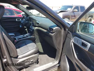 2020 Ford Explorer Limited with VIN 1FMSK7FH0LGC00506, listed as a IAAI auction lot 42269939 with 102,303 mi miles and . Bid and sale history available at DreamBid. Image 5.