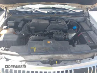 2002 Mercury Mountaineer z VIN 4M2DU86E32UJ04110, wystawiony jako IAAI lot #42211181 z przebiegiem 109 760 mil mil oraz . Historia ofert i sprzedaży dostępna na DreamBid. Obrazek 10.