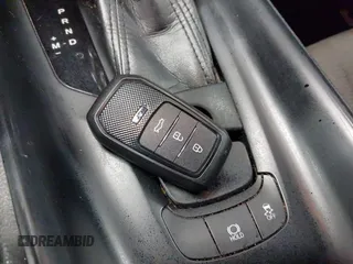 2018 Toyota C-HR XLE z VIN NMTKHMBX0JR015680, wystawiony jako IAAI lot #41987642 z przebiegiem 80 367 mil mil oraz . Historia ofert i sprzedaży dostępna na DreamBid. Obrazek 11.