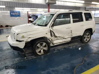 2011 Jeep Patriot Latitude X with VIN 1J4NF4GB4BD150332, listed as a Copart auction lot 84010724 with 165,300 mi miles and Salvage Title. Bid and sale history available at DreamBid. Image 1.