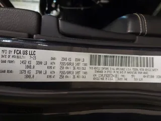 2015 Jeep Grand Cherokee Limited with VIN 1C4RJFBG5FC941811, listed as a IAAI auction lot 41003336 with 137,867 mi miles. Bid and sale history available at carsss.com. Image 9.