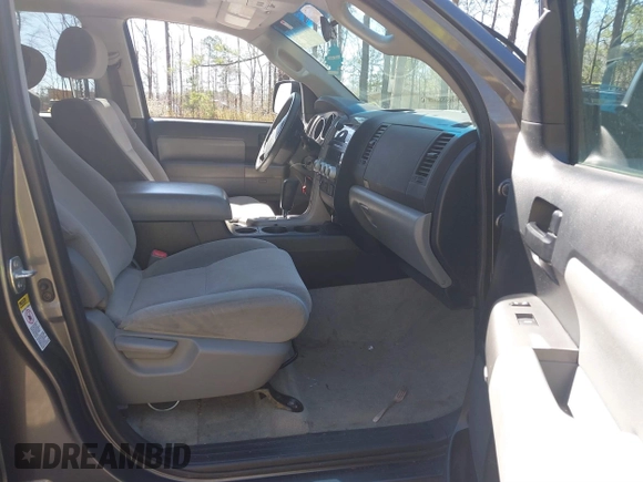 2011 Toyota Sequoia SR5 with VIN 5TDBY5G18BS048424, listed as a IAAI auction lot 41865211 with 213,381 mi miles. Bid and sale history available at carsss.com. Image 5.