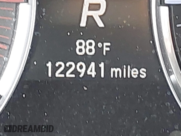 2016 Acura MDX with VIN 5FRYD3H25GB009186, listed as a IAAI auction lot 41720733 with 122,941 mi miles. Bid and sale history available at carsss.com. Image 16.
