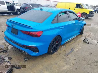 2024 Audi RS 3 z VIN WUAG4DGY9RA902002, wystawiony jako IAAI lot #41061998 z przebiegiem 21 276 mil mil oraz . Historia ofert i sprzedaży dostępna na DreamBid. Obrazek 4.