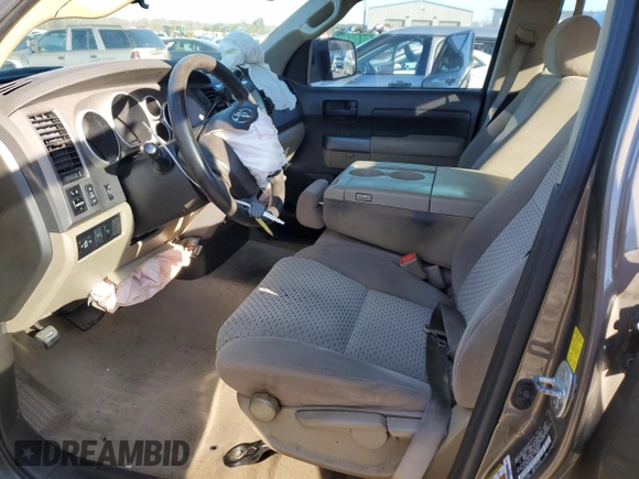 2010 Toyota Tundra z VIN 5TFUW5F19AX103780, wystawiony jako Copart lot #47757515 z przebiegiem 142 221 mil mil oraz Szkoda całkowita • Salvage title. Historia ofert i sprzedaży dostępna na DreamBid. Obrazek 7.