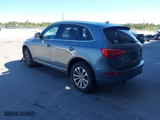 2013 Audi Q5 Premium with VIN WA1CFAFP0DA065060, listed as a IAAI auction lot 41720542 with 104,656 mi miles. Bid and sale history available at carsss.com. Image 3.
