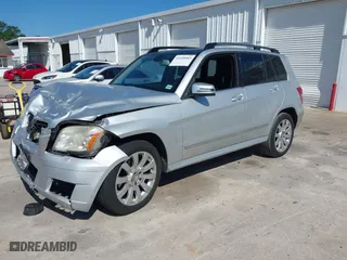 2012 Mercedes-Benz GLK-Class GLK 350 with VIN WDCGG8HB1CF771982, listed as a IAAI auction lot 41958903 with 136,465 mi miles. Bid and sale history available at carsss.com. Image 2.
