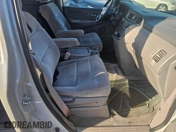 2001 Honda Odyssey LX with VIN 2HKRL18501H617598, listed as a Copart auction lot 65471805 with 125,298 mi miles and Clean title. Bid and sale history available at DreamBid. Image 5.