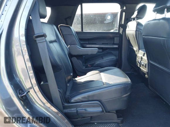2021 Ford Expedition XLT z VIN 1FMJU1HT5MEA68599, wystawiony jako IAAI lot #41623822 z przebiegiem 34 449 mil mil oraz . Historia ofert i sprzedaży dostępna na DreamBid. Obrazek 8.