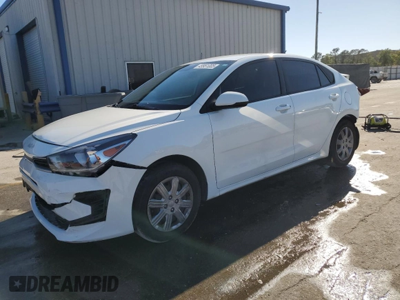 2023 Kia Rio LX z VIN 3KPA24AD1PE551191, wystawiony jako Copart lot #49961005 z przebiegiem 61 139 mil mil oraz Nie do naprawy • Non repairable. Historia ofert i sprzedaży dostępna na DreamBid. Obrazek 1.