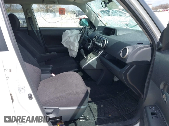 2009 Scion xB with VIN JTLKE50E691085814, listed as a IAAI auction lot 42044669 with Not Provided miles and . Bid and sale history available at DreamBid. Image 5.