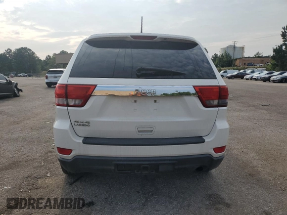 2011 Jeep Grand Cherokee Laredo with VIN 1J4RR4GG2BC581987, listed as a Copart auction lot 64072515 with 213,607 mi miles and Clean title. Bid and sale history available at DreamBid. Image 6.