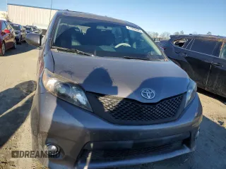 2011 Toyota Sienna SE with VIN 5TDXK3DC8BS081330, listed as a Copart auction lot 41992025 with 109,419 mi miles and Salvage Title. Bid and sale history available at carsss.com. Image 5.