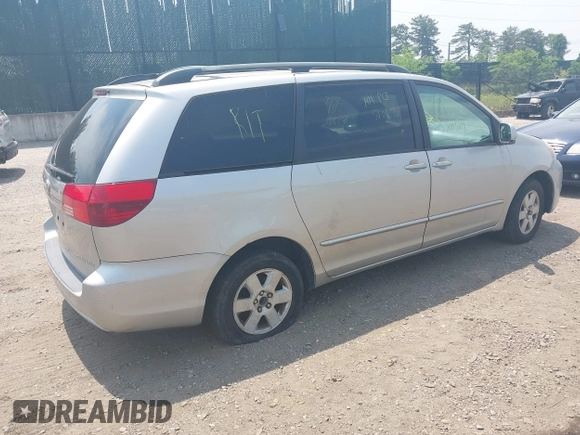 2004 Toyota Sienna XLE with VIN 5TDZA22C94S074818, listed as a IAAI auction lot 42444765 with Not provided miles and . Bid and sale history available at DreamBid. Image 4.