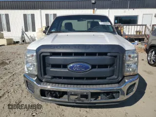 2014 Ford F-250 XL z VIN 1FTBF2A6XEEB46986, wystawiony jako Copart lot #77383044 z przebiegiem 54 890 mil mil oraz Szkoda całkowita • Salvage title. Historia ofert i sprzedaży dostępna na DreamBid. Obrazek 5.