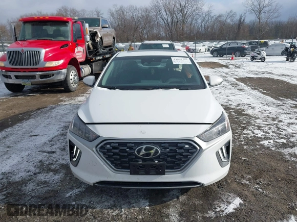 2020 Hyundai Ioniq SEL z VIN KMHC85LC4LU239732, wystawiony jako IAAI lot #41002757 z przebiegiem 76 379 mil mil oraz . Historia ofert i sprzedaży dostępna na DreamBid. Obrazek 12.