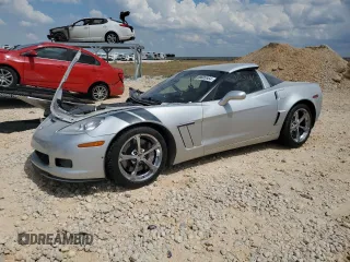 2011 Chevrolet Corvette Z16 Grand Sport 3LT z VIN 1G1YW2DW4B5111029, wystawiony jako Copart lot #68606954 z przebiegiem Nie podano mil oraz Szkoda całkowita • Salvage title. Historia ofert i sprzedaży dostępna na DreamBid. Obrazek 1.