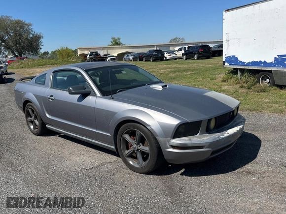 2007 Ford Mustang Deluxe with VIN 1ZVFT80N975342231, listed as a Copart auction lot 47273455 with 175,676 mi miles and Clean Title. Bid and sale history available at carsss.com. Image 1.
