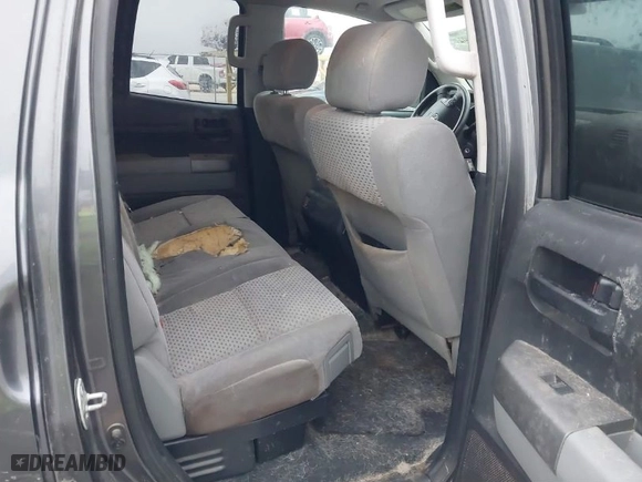 2013 Toyota Tundra 4WD Truck with VIN 5TFUW5F16DX307070, listed as a IAAI auction lot 41306027 with 258,219 mi miles. Bid and sale history available at carsss.com. Image 8.