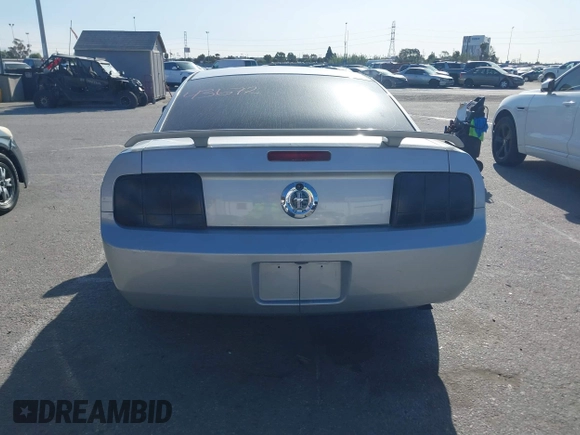 2006 Ford Mustang Standard with VIN 1ZVFT80N565198126, listed as a IAAI auction lot 41946052 with 159,915 mi miles. Bid and sale history available at carsss.com. Image 16.